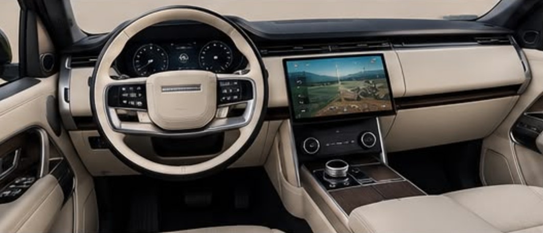 Range Rover P460e Autobiography, dash