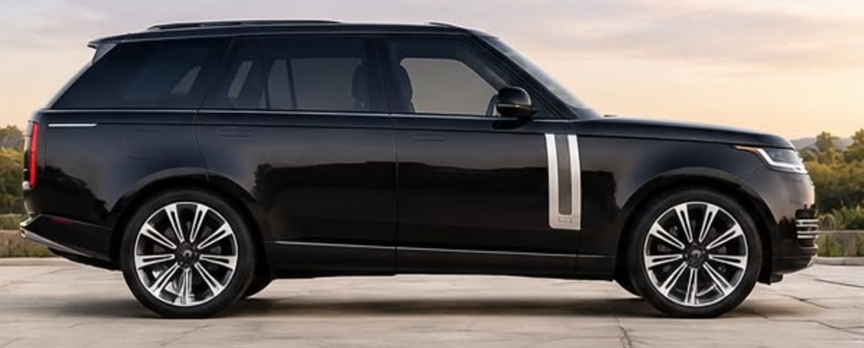 Range Rover P460e Autobiography, side